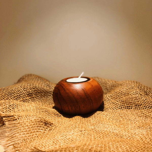 Round t light holder