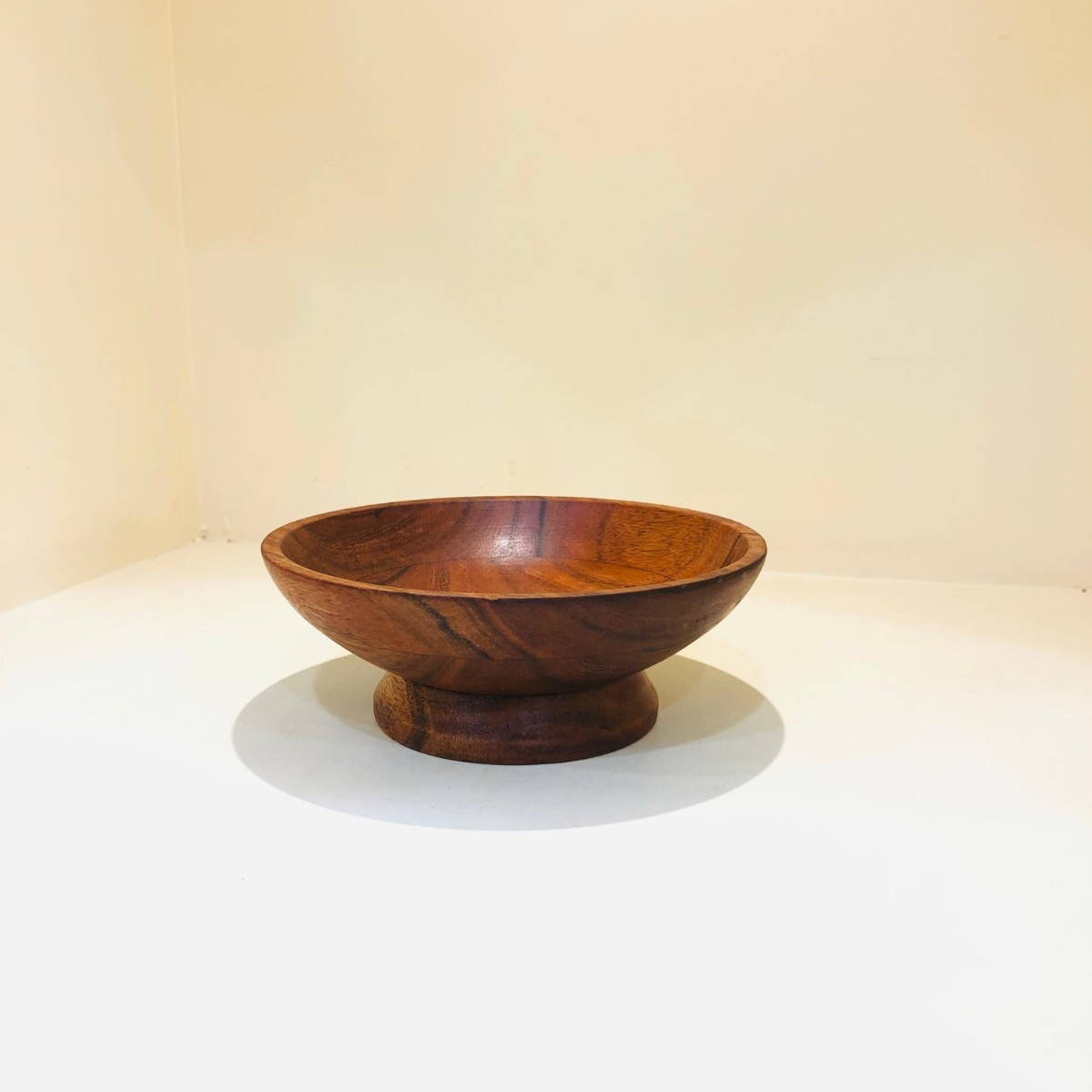 4 low elevation bowl - Image 1
